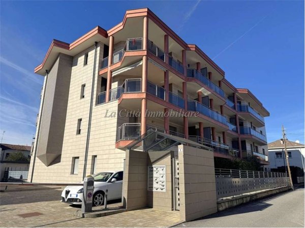 appartamento in vendita a Novara in zona zona San Martino