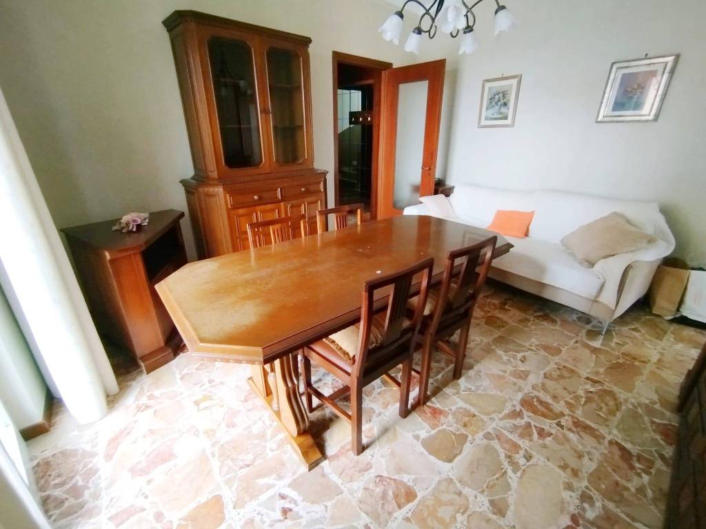 appartamento in vendita a Novara in zona Pagliate