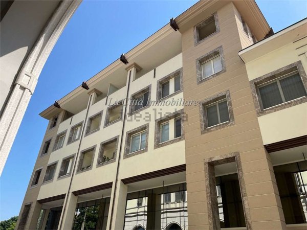 loft in vendita a Novara in zona Centro Città