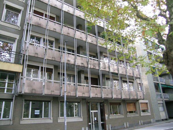 appartamento in vendita a Novara in zona Centro Città