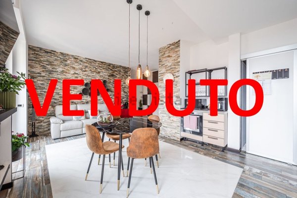 appartamento in vendita a Novara in zona Centro Città