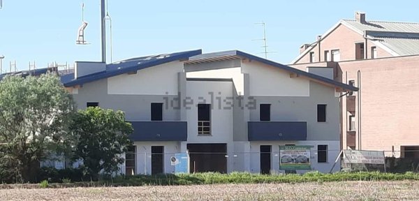 casa indipendente in vendita a Novara in zona zona Sant'Andrea - San Rocco