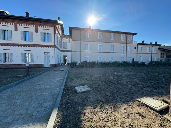 appartamento in vendita a Novara in zona Agognate