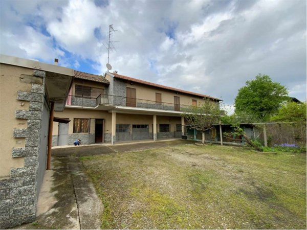 casa indipendente in vendita a Novara in zona zona Sant'Andrea - San Rocco