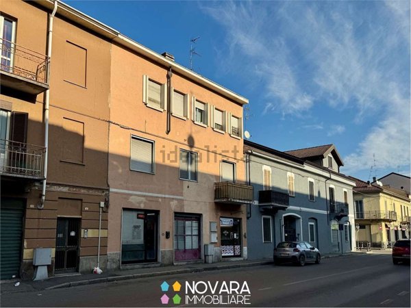 locale commerciale in vendita a Novara