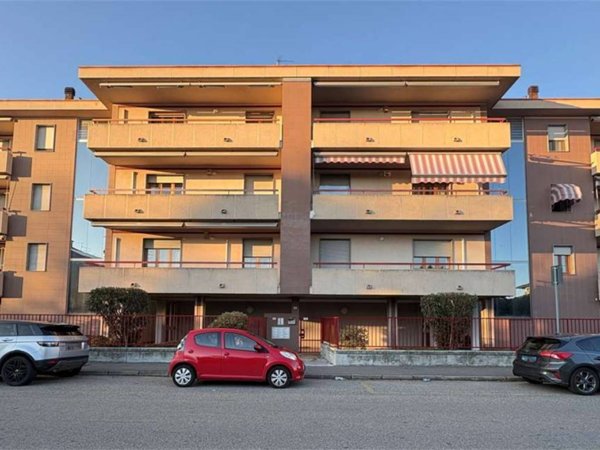 appartamento in vendita a Novara in zona zona Sant'Andrea - San Rocco