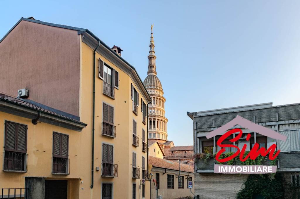 appartamento in vendita a Novara in zona Centro Città