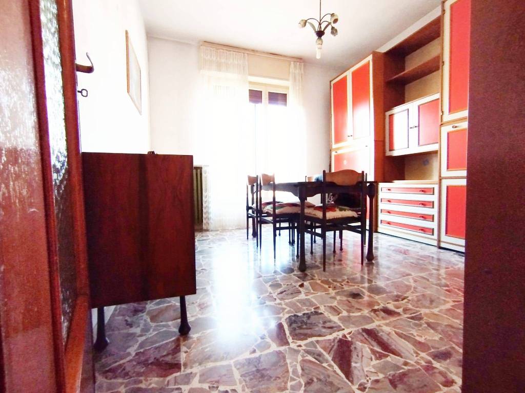 appartamento in vendita a Novara in zona zona Agogna - San Paolo