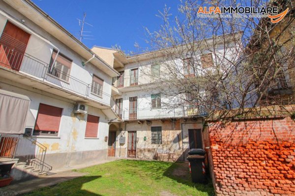 appartamento in vendita a Novara in zona Veveri