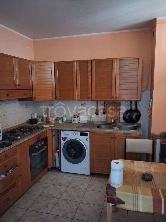 appartamento in vendita a Novara in zona zona Cittadella - Villaggio Dalmazia