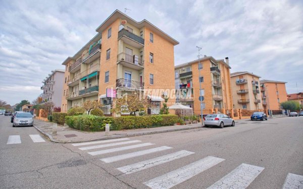 appartamento in vendita a Novara in zona Zona Santa Rita