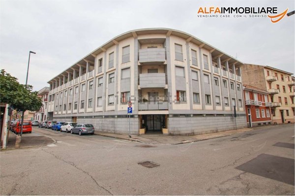 locale di sgombero in vendita a Novara in zona zona San Martino