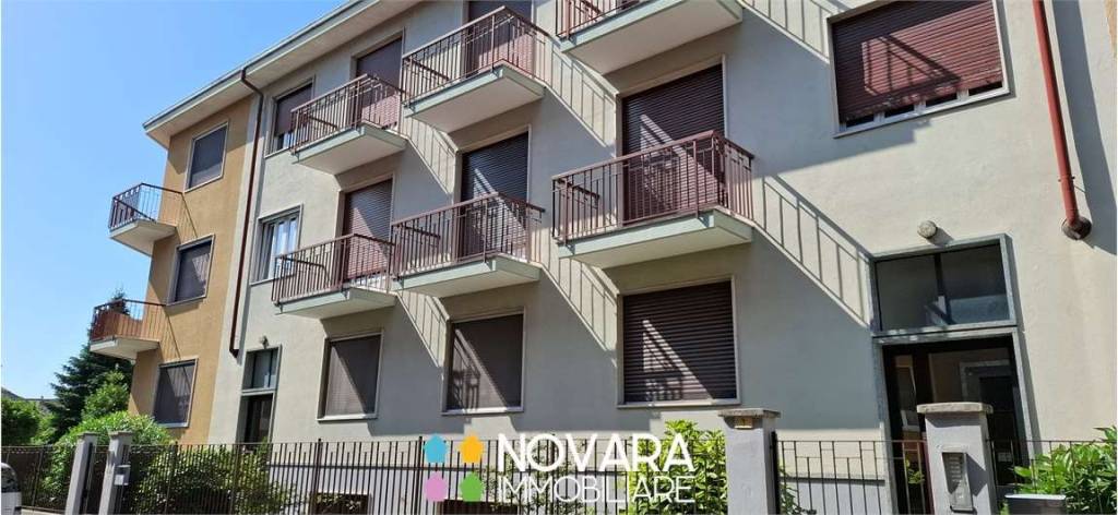 appartamento in vendita a Novara in zona Zona Santa Rita
