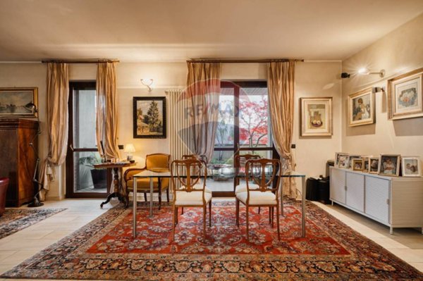 appartamento in vendita a Novara in zona Centro Città