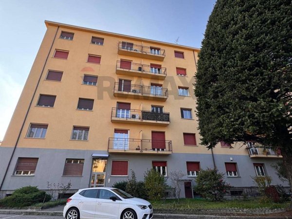 appartamento in vendita a Novara in zona Veveri