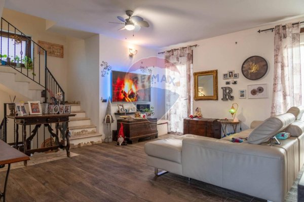 casa indipendente in vendita a Novara in zona Torrion Quartara