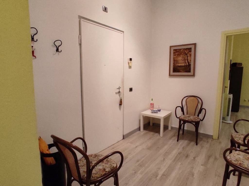 ufficio in vendita a Novara in zona Centro Città