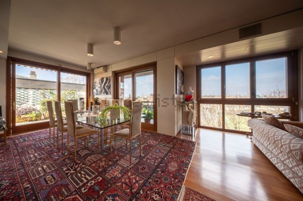 appartamento in vendita a Novara in zona Centro Città