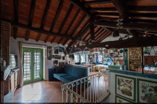 casa indipendente in vendita a Novara in zona Olengo