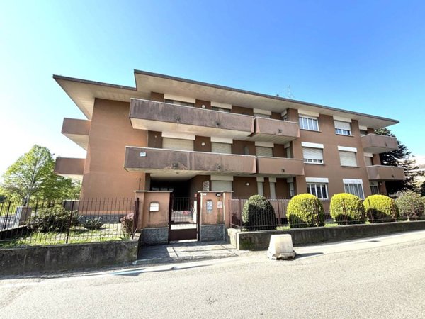 appartamento in vendita a Novara in zona Veveri