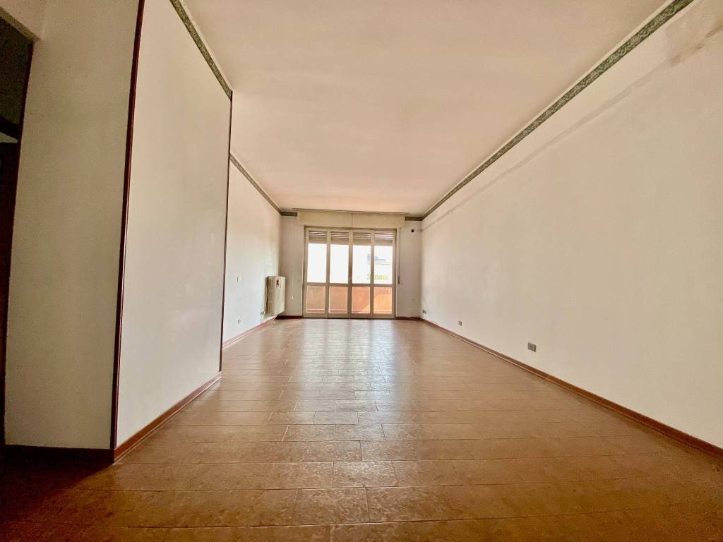 appartamento in vendita a Novara in zona Veveri