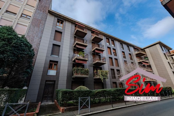 appartamento in vendita a Novara in zona Centro Città