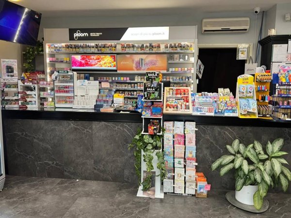 negozio in vendita a Novara in zona zona Sant'Andrea - San Rocco