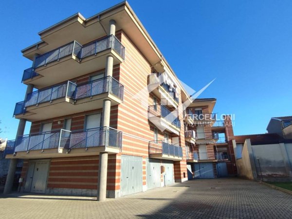 appartamento in vendita a Novara in zona Lumellogno