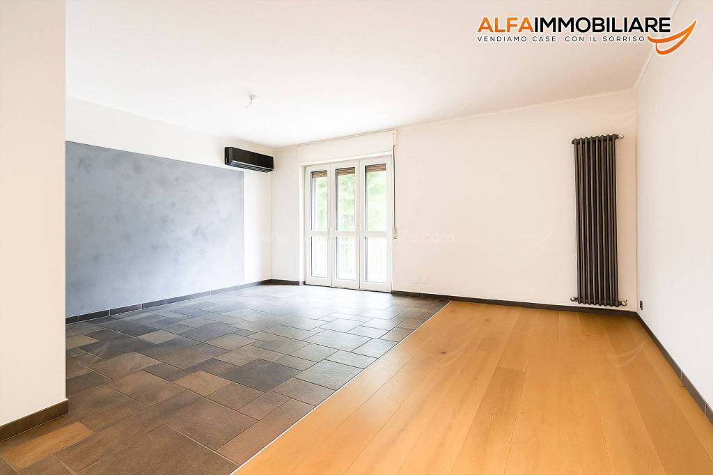 appartamento in vendita a Novara in zona Veveri