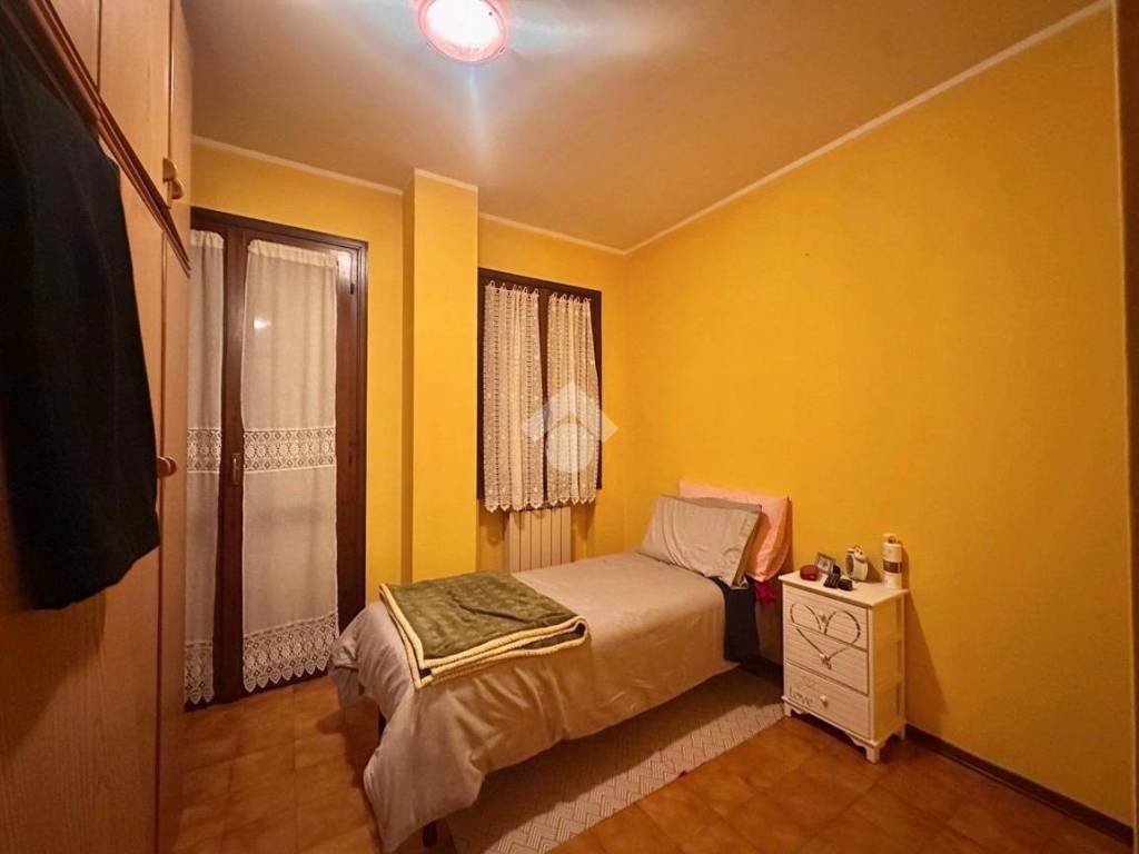 appartamento in vendita a Novara in zona Lumellogno