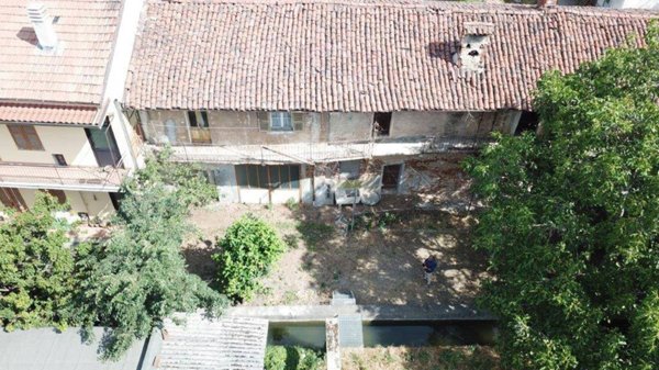 casa indipendente in vendita a Novara in zona Vignale