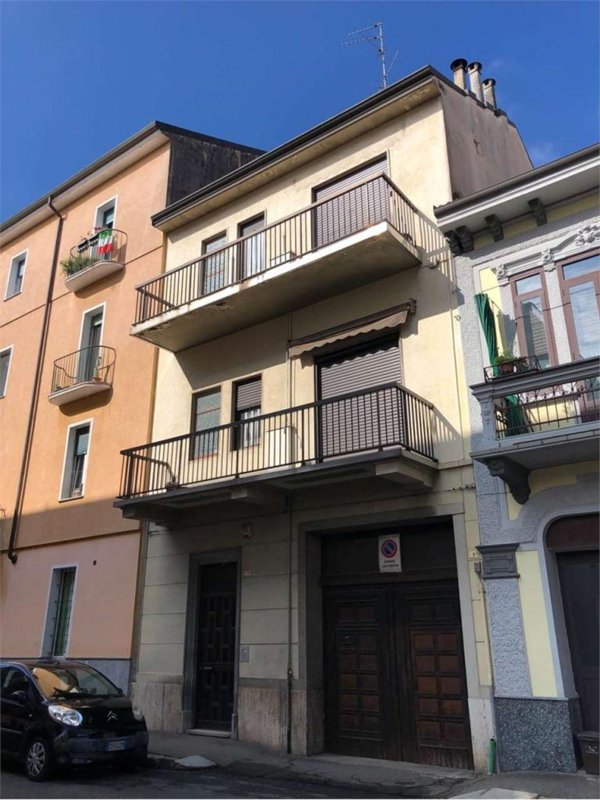 appartamento in vendita a Novara in zona Centro Città