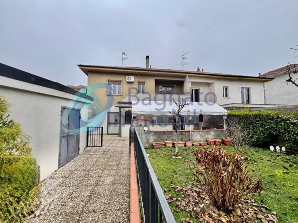 casa indipendente in vendita a Novara in zona zona Sant'Agabio