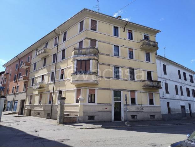 appartamento in vendita a Novara in zona zona Sant'Andrea - San Rocco