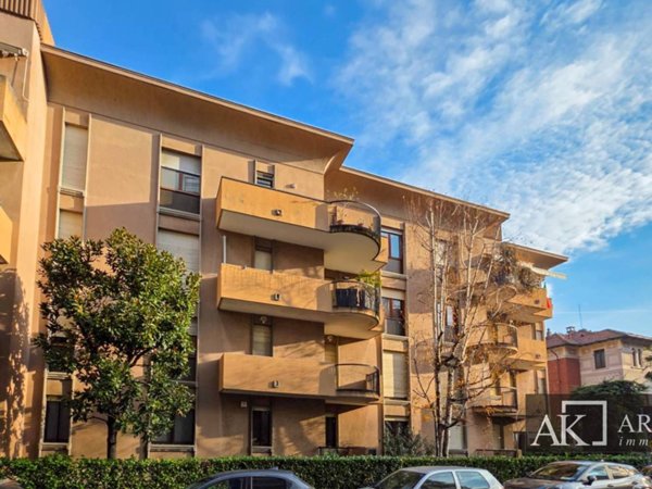 appartamento in vendita a Novara in zona Centro Città