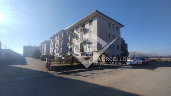appartamento in vendita a Novara in zona Vignale