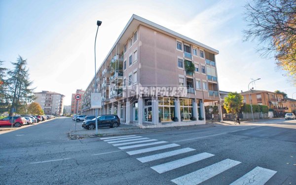 negozio in vendita a Novara