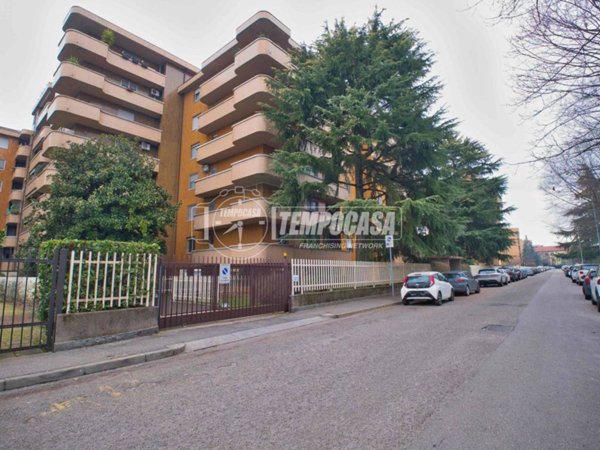 appartamento in vendita a Novara in zona zona Sacro Cuore