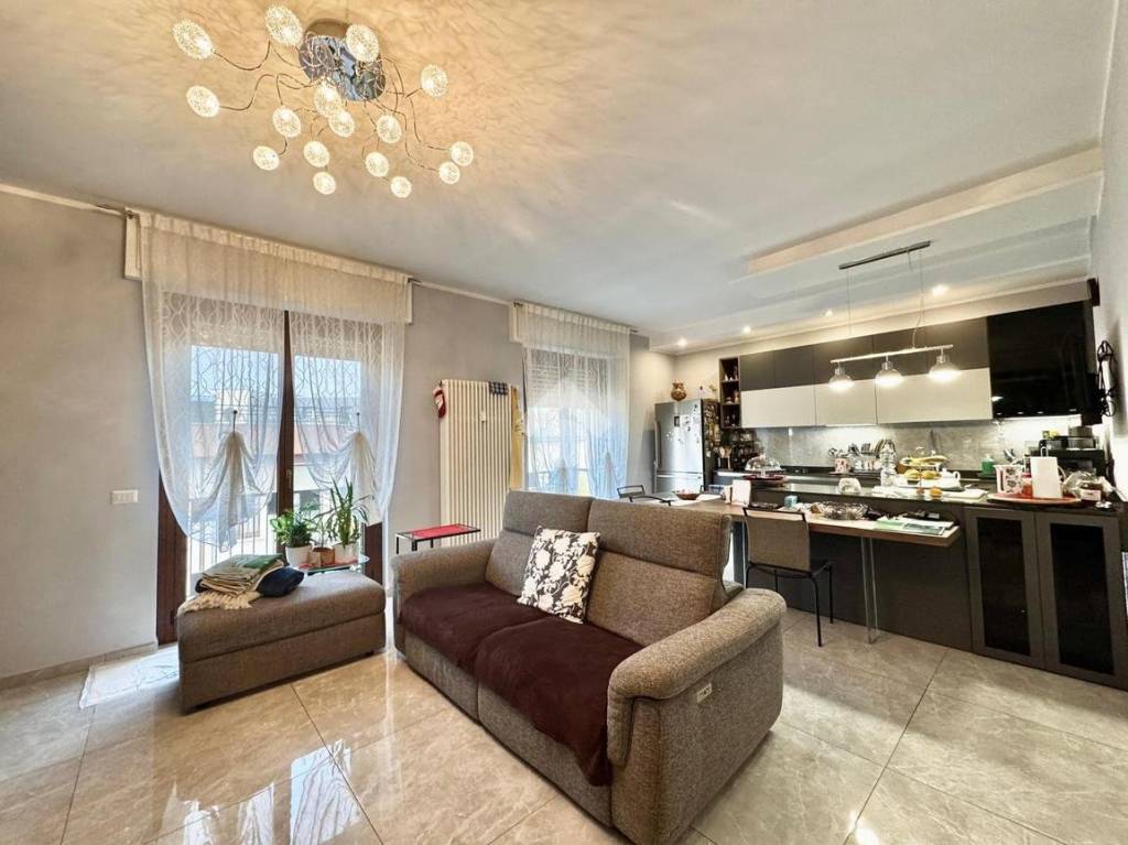 appartamento in vendita a Novara in zona zona Sacro Cuore