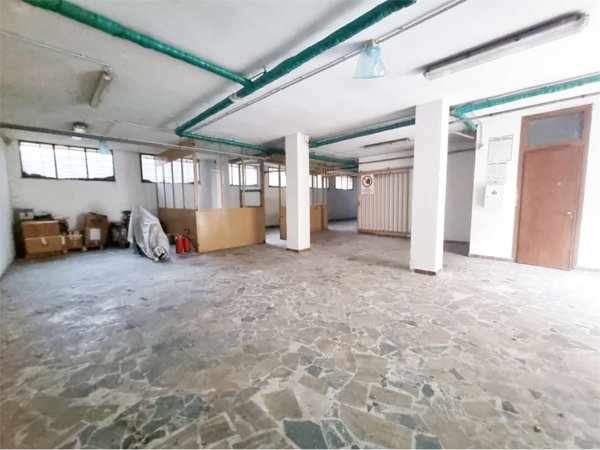 casa indipendente in vendita a Novara