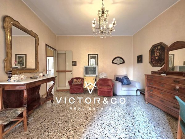 appartamento in vendita a Novara in zona Centro Città