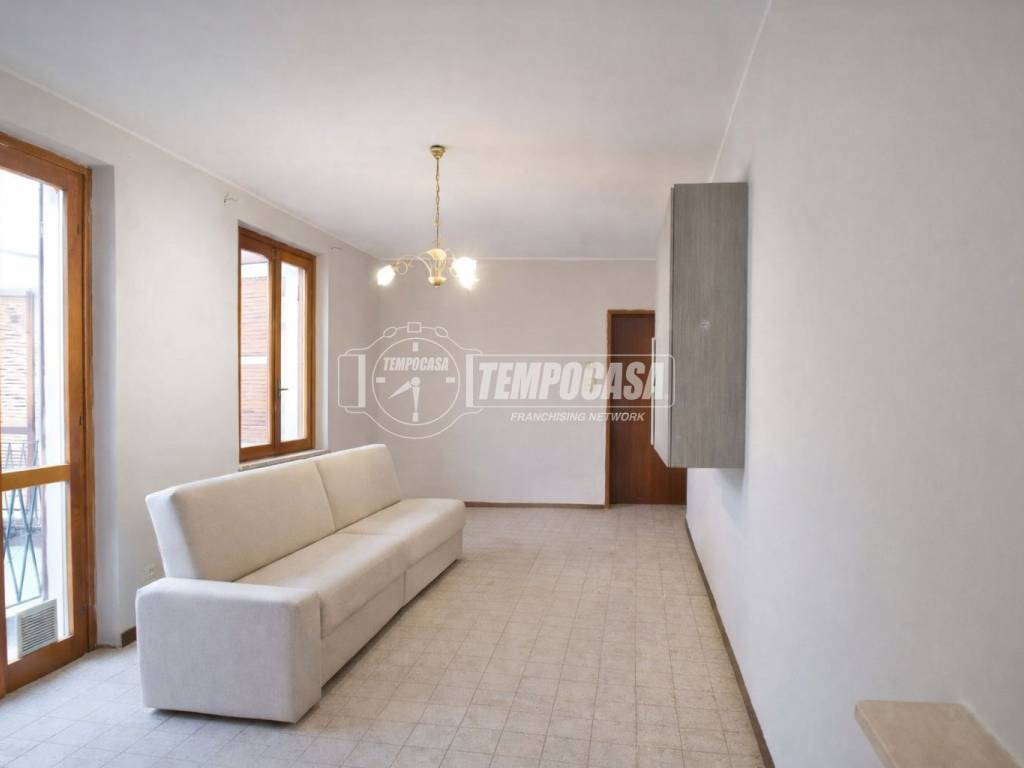 appartamento in vendita a Novara in zona Centro Città