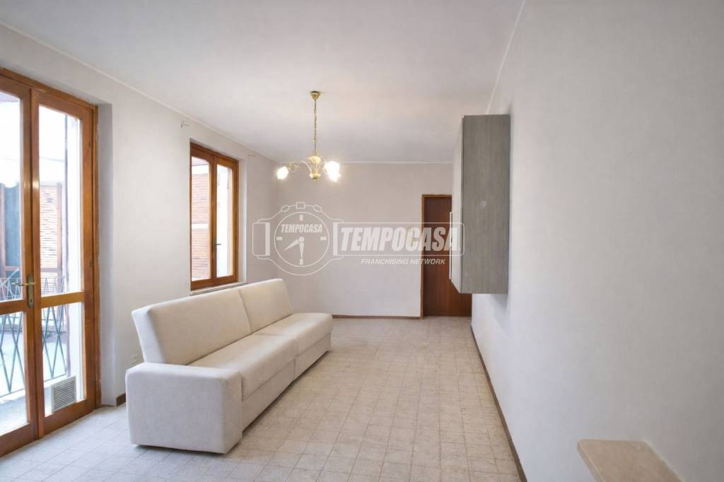 appartamento in vendita a Novara in zona Centro Città