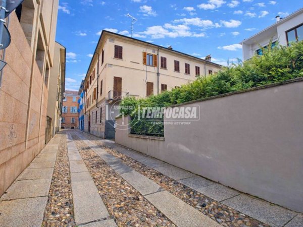 appartamento in vendita a Novara in zona Centro Città