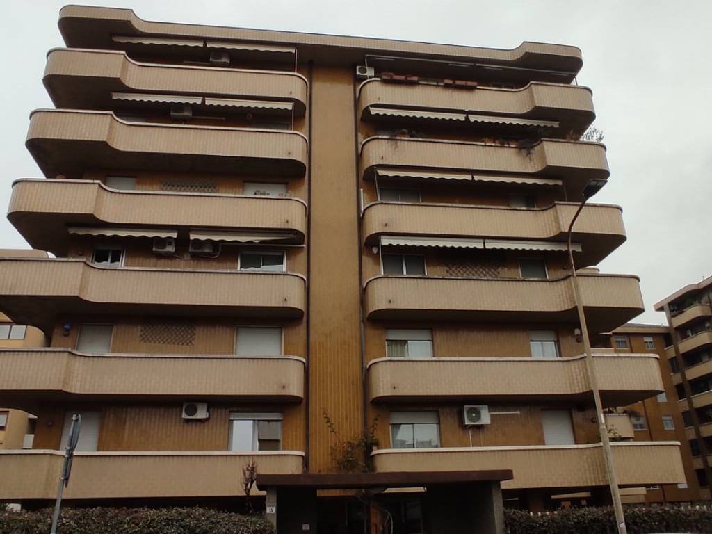 appartamento in vendita a Novara in zona zona Sacro Cuore