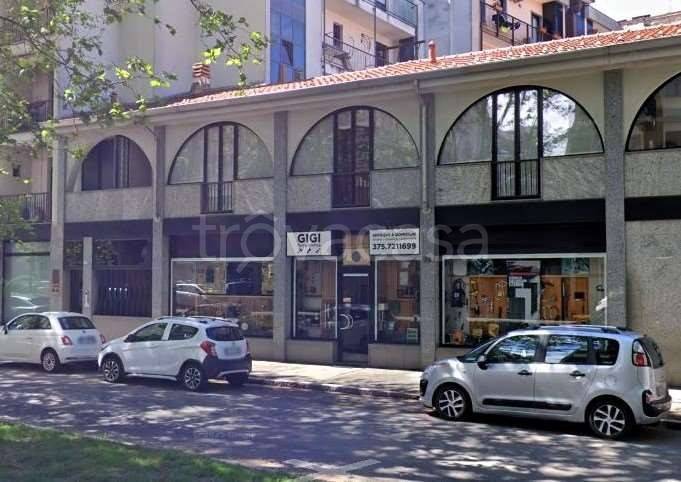 negozio in vendita a Novara in zona zona San Martino