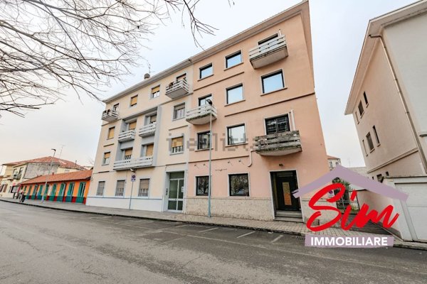 appartamento in vendita a Novara in zona Centro Città