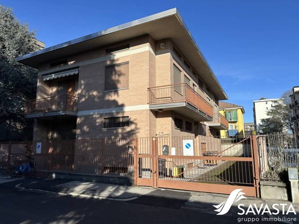 casa indipendente in vendita a Novara in zona zona Agogna - San Paolo