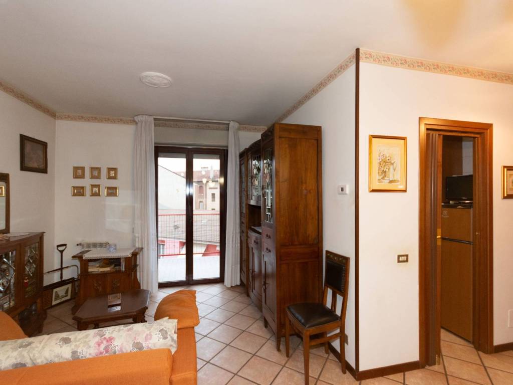 appartamento in vendita a Novara in zona Centro Città