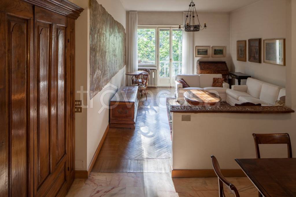 appartamento in vendita a Novara in zona Centro Città